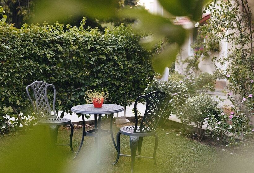 منتجع Karma Chalets