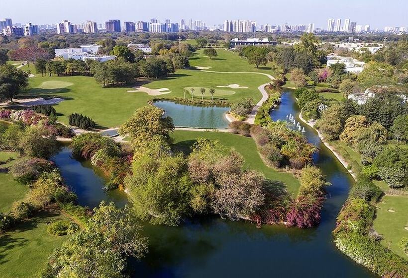 منتجع Karma Chalets