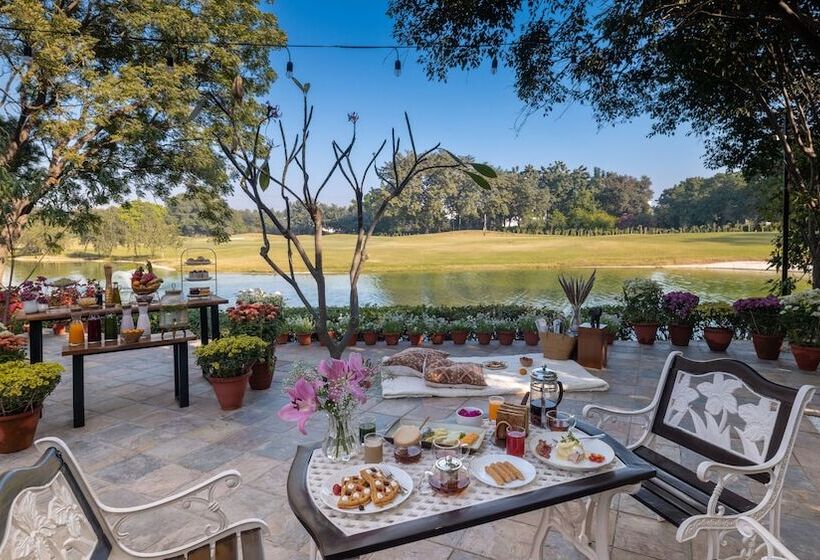 منتجع Karma Chalets