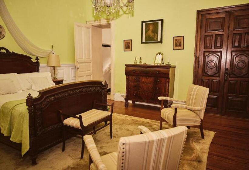 استراحتگاه Palacio Santa Candida