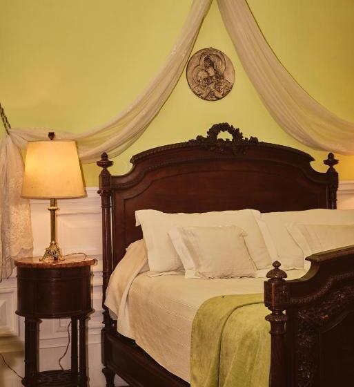 استراحتگاه Palacio Santa Candida