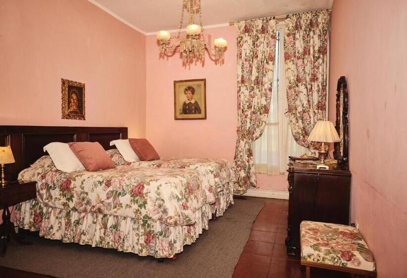 استراحتگاه Palacio Santa Candida