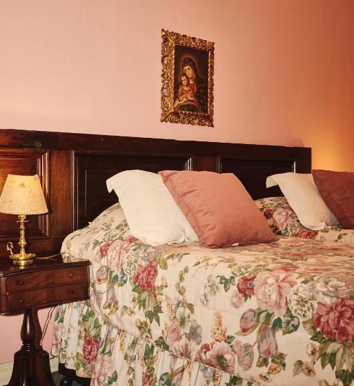 استراحتگاه Palacio Santa Candida