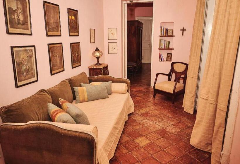 استراحتگاه Palacio Santa Candida