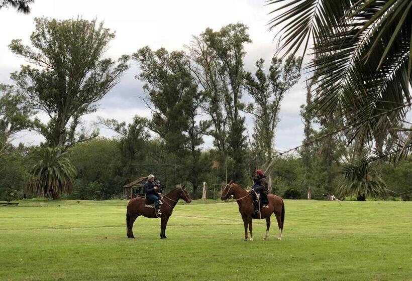 استراحتگاه Palacio Santa Candida