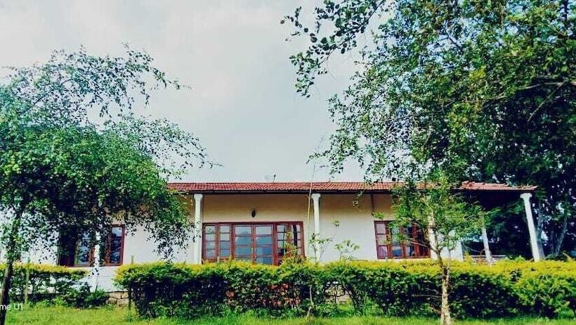 リゾートホテル Safari Land Villa Masinagudi   Hostel