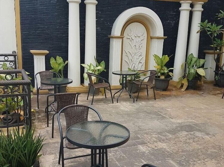 The Backpacker Semarang   Hostel