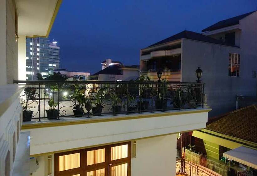 The Backpacker Semarang   Hostel