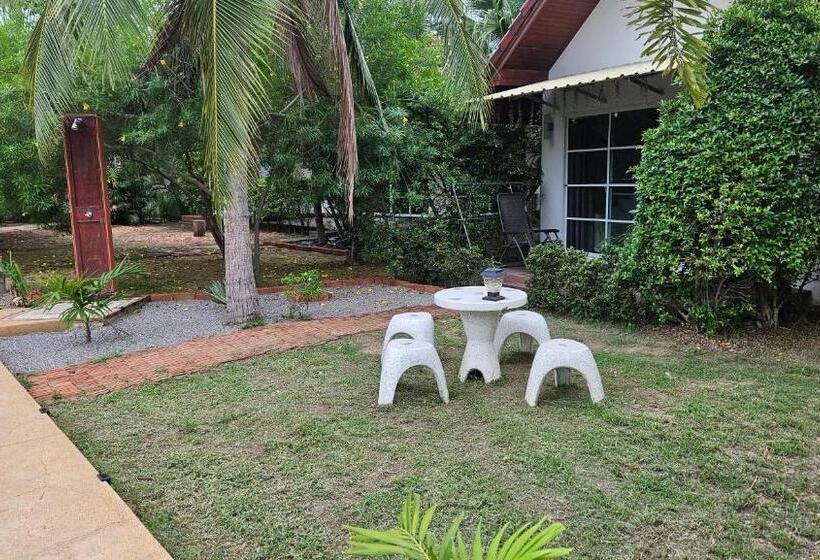 The Hillside Pranburi Resort