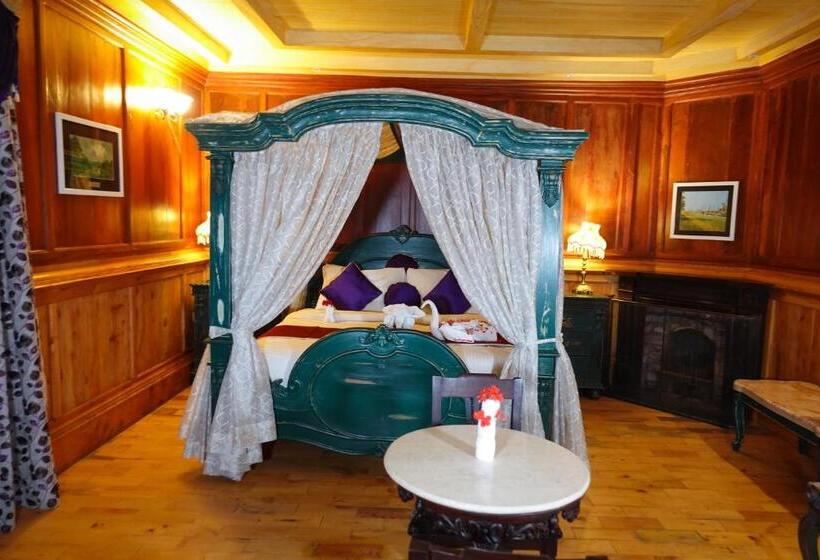 West Downs The Heritage Resort