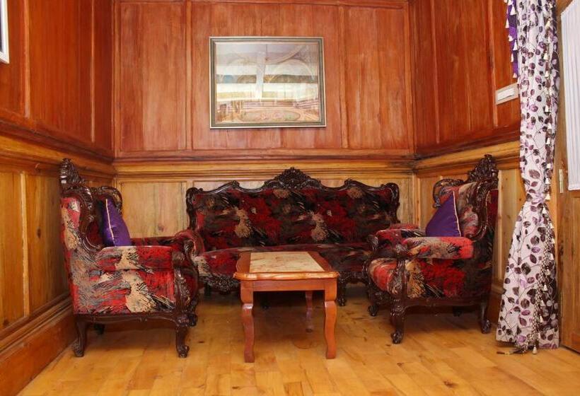 West Downs The Heritage Resort