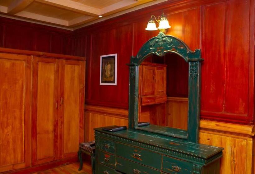 West Downs The Heritage Resort