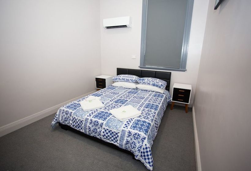 Australian Hotel Grafton
