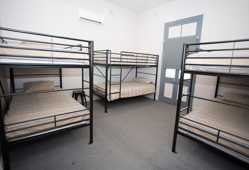 Australian Hotel Grafton