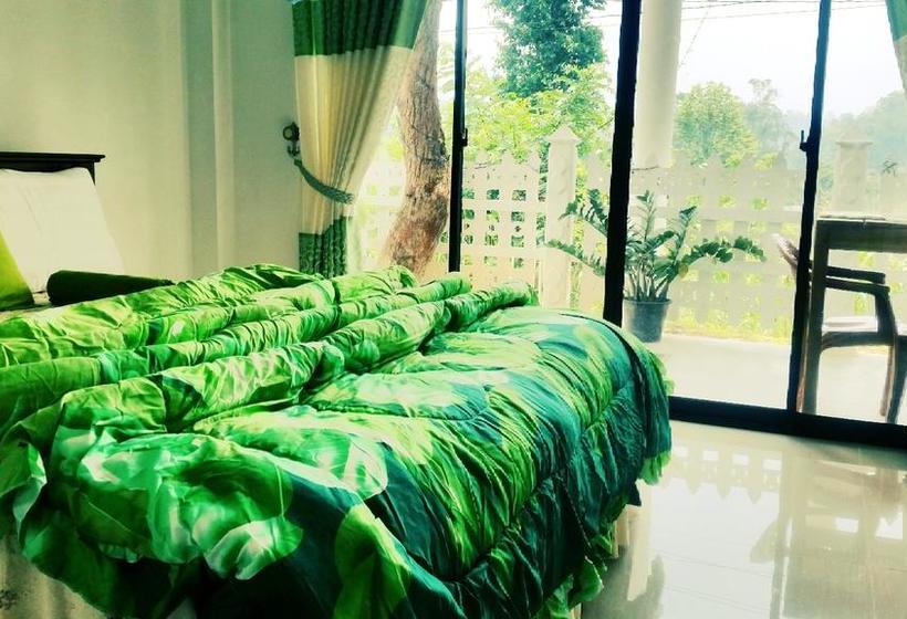 Bed and Breakfast Ella Slon White Elephant