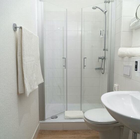 مبيت وإفطار Friends Hotel Bad Salzuflen