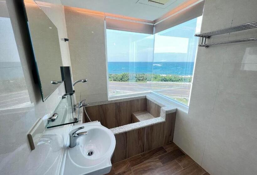 تختخواب و صبحانه Cest La Vie