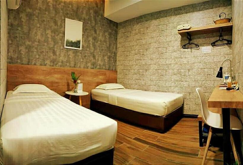 Cube Bed Station   Hostel