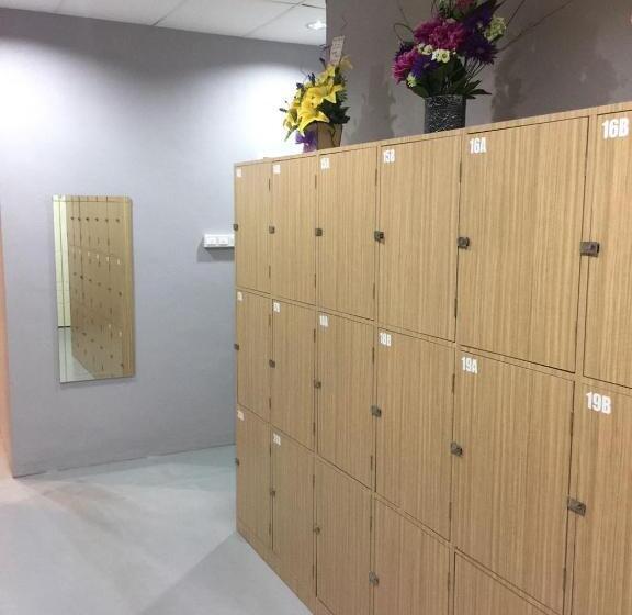 Cube Bed Station   Hostel