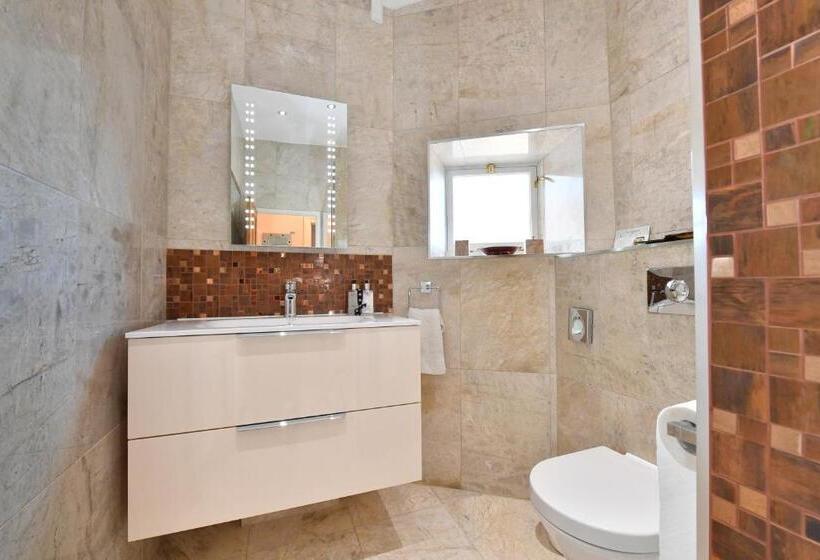 Heritage Bed And Breakfast