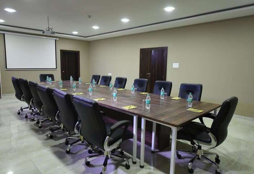 فندق Aloha City Stay Raipur