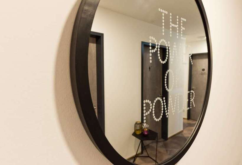 Elaya Hotel Munich City