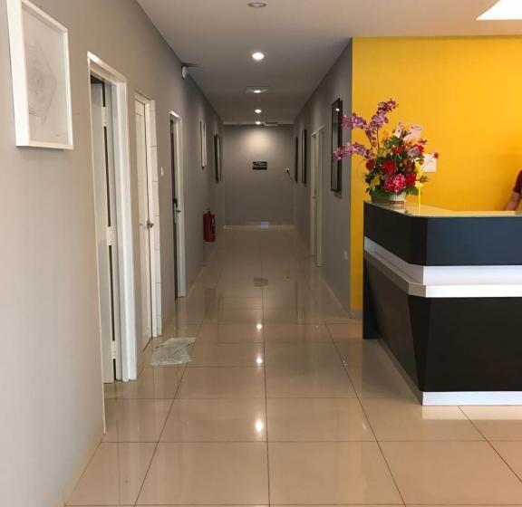 Brezza Hotel Sitiawan