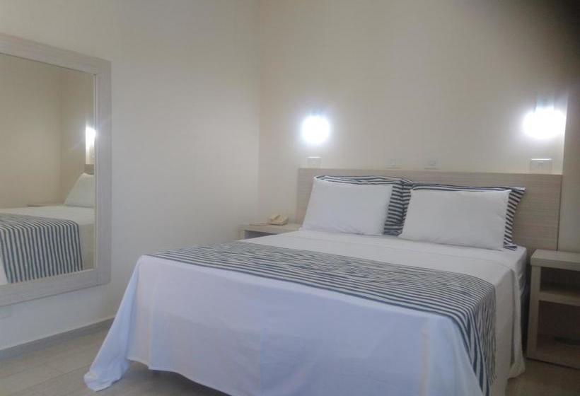 בית מלון כפרי Dumont Park