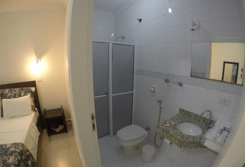 בית מלון כפרי Dumont Park