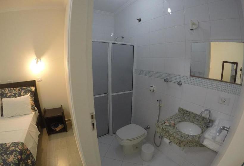 בית מלון כפרי Dumont Park