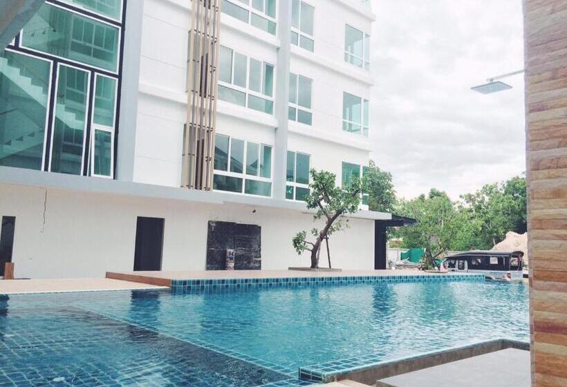 Hinoki Hotel   Onsen Chiang Mai