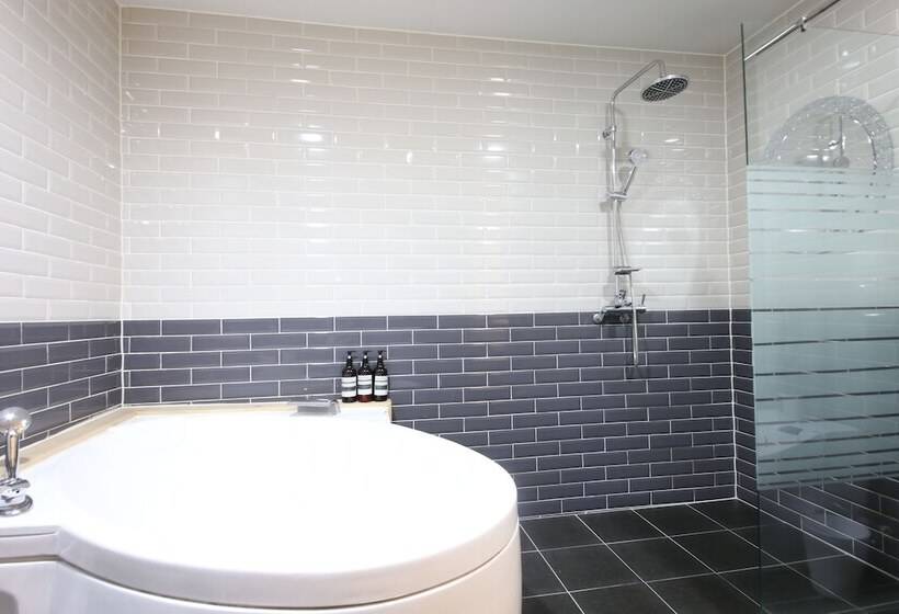 Instar Hotel Yangsan