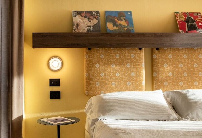 ホテル Jolly Roger