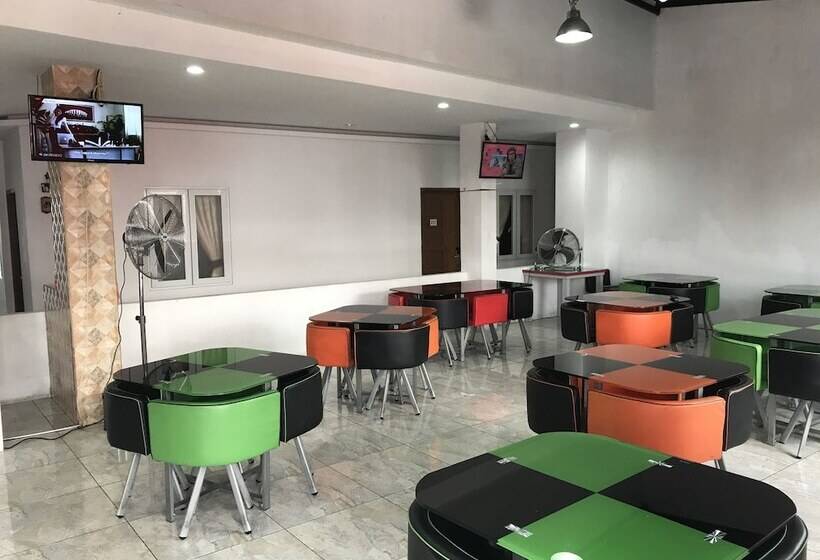 Отель Marcopolo Homestay Pekanbaru