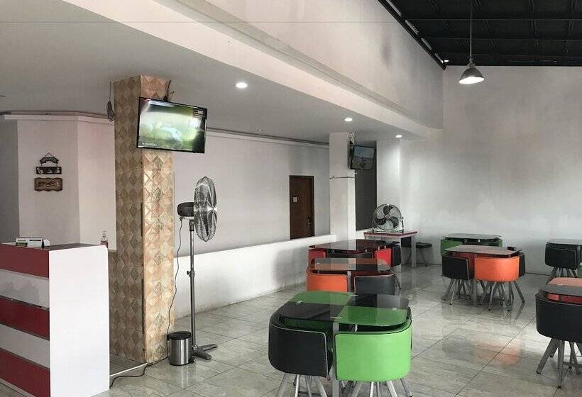 Отель Marcopolo Homestay Pekanbaru