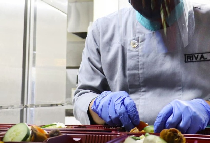 בית מלון כפרי Midtown Residence Surabaya