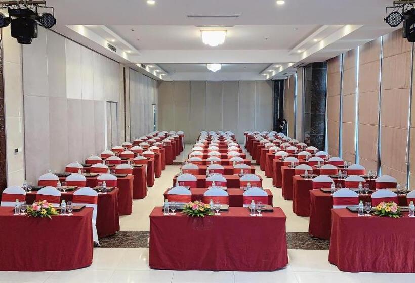 هتل Muong Thanh Luxury Buon Ma Thuot