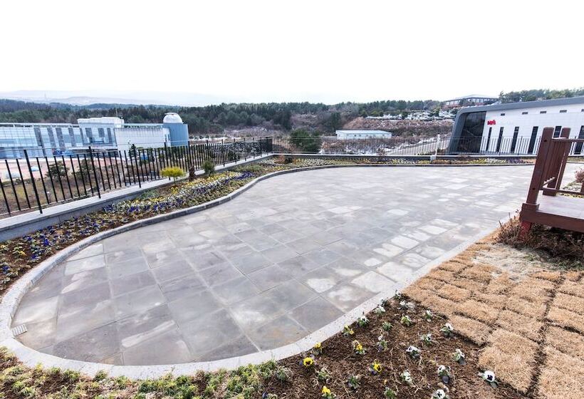 Отель Nanta Jeju