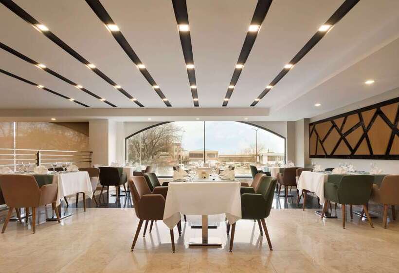 هتل Ramada Encore Gebze