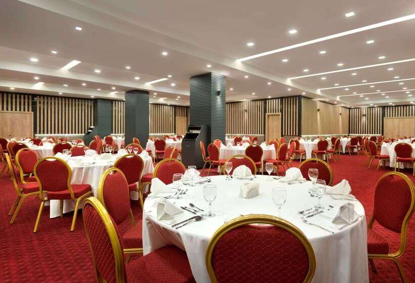 هتل Ramada Encore Gebze