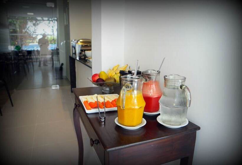 ホテル Suites Residence