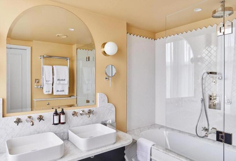 ホテル Henrietta Experimental