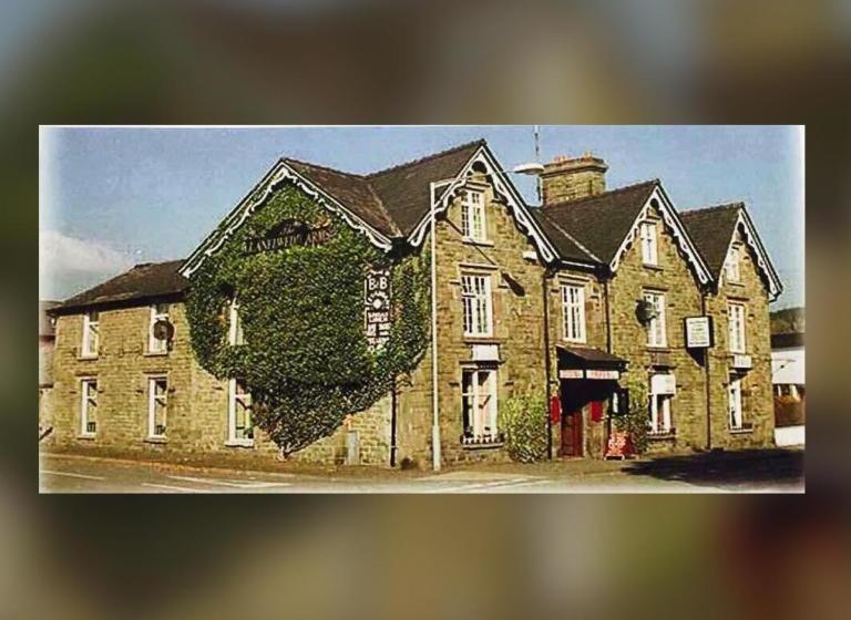 ホテル The Llanelwedd Arms