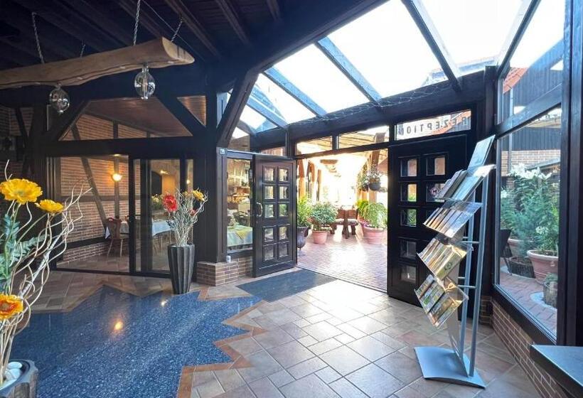 ホテル Und Pension Am Burchardikloster