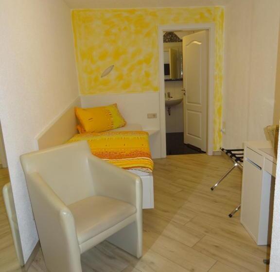 ホテル Und Pension Am Burchardikloster