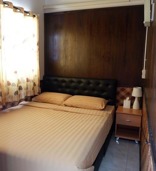 Lipe Hostel