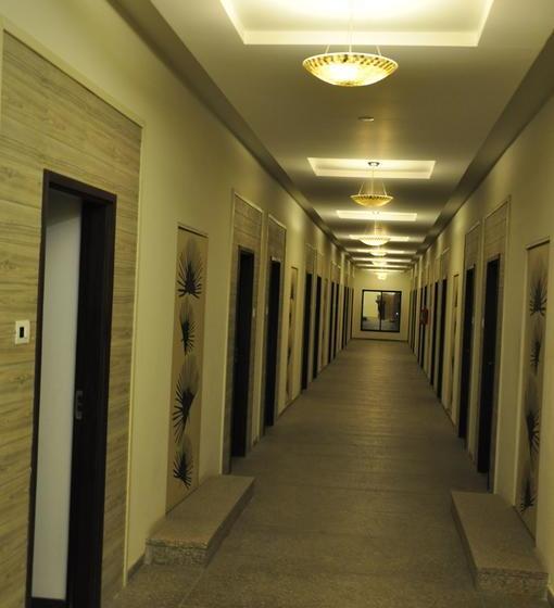 Mango Hotels Tansha Regal