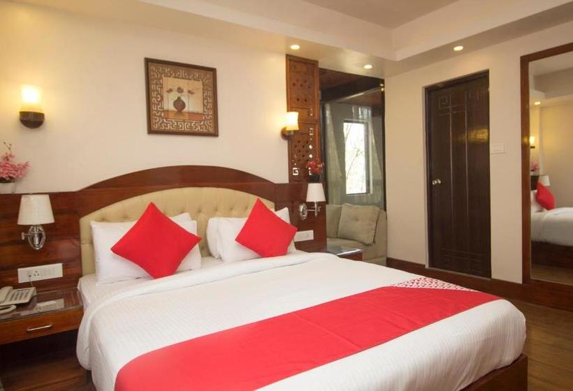 리조트 The Yakha Retreat & Spa