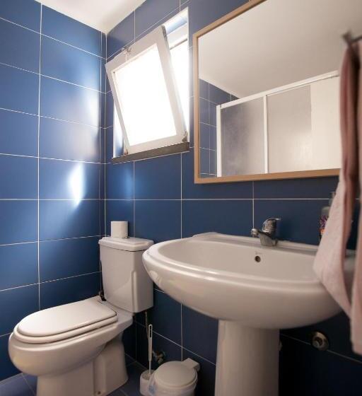 هاستل Ericeira Surf Camp