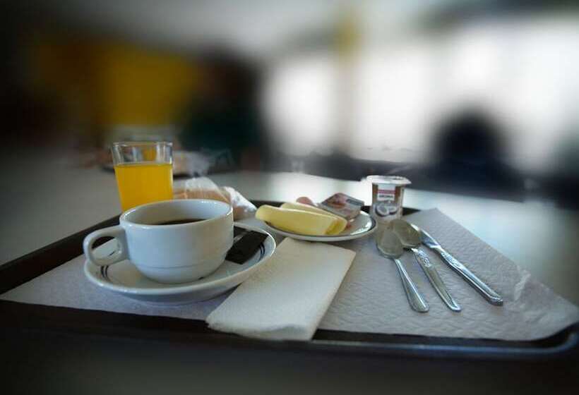 הוסטל Hi Lisboa  Pousada De Juventude